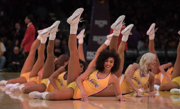 就在今天，亚历山大爆发了，打破79年NBA历史第一的纪录