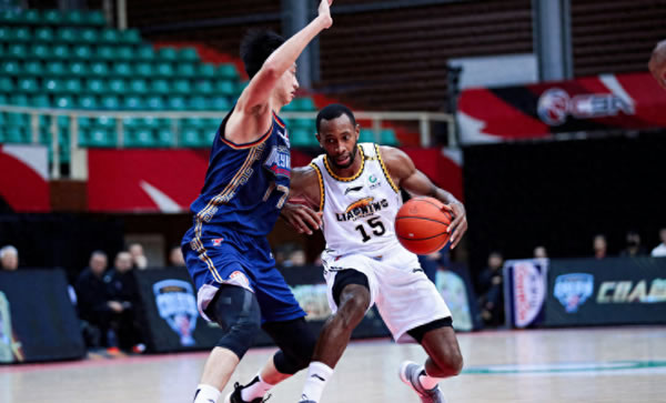马刺淘汰雷霆，文班亚马的时代就此开启？为何雷霆总是十恶不赦？