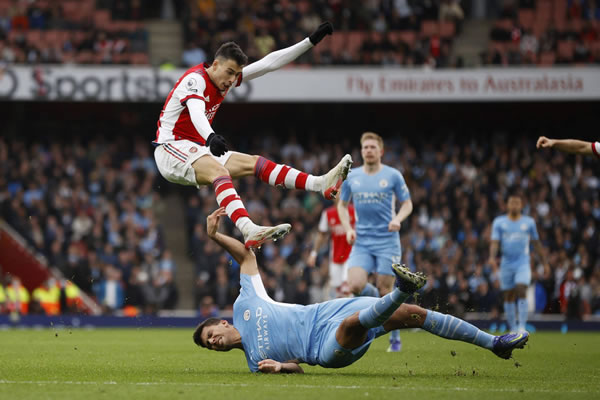 雷记:现在NBA阵容迭代真快 雷霆队内已经没有20或21届的球员了